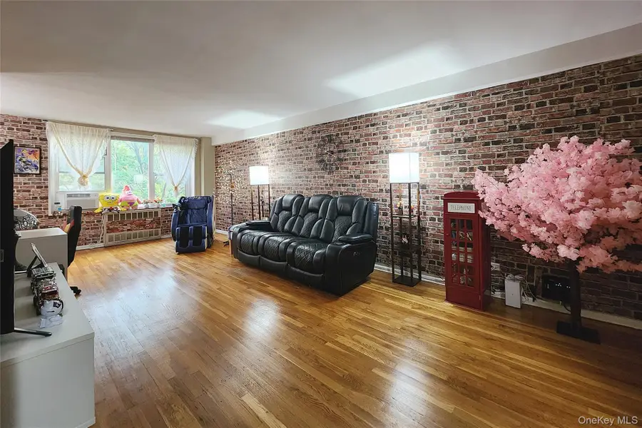 209-20 18th Ave #5E, Bayside, NY 11360 - #3