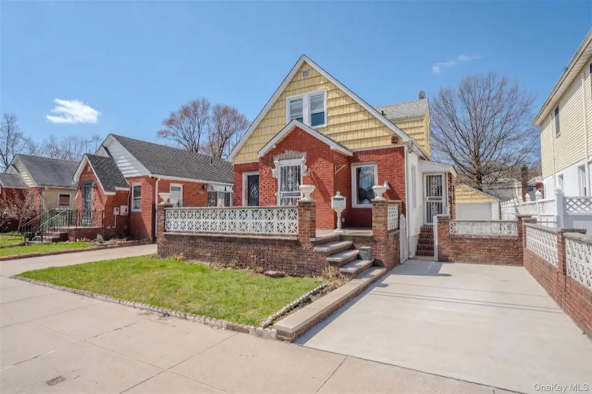 49-58 Utopia Parkway, Fresh Meadows, NY 11365 - #1