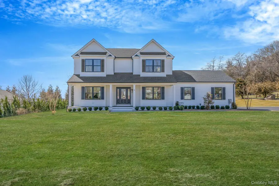 85 Roanoke Court, Riverhead, NY 11901 - #2