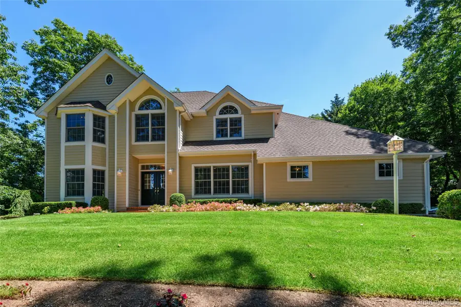 33 Walters Avenue, Cold Spring Harbor, NY 11724 - #2