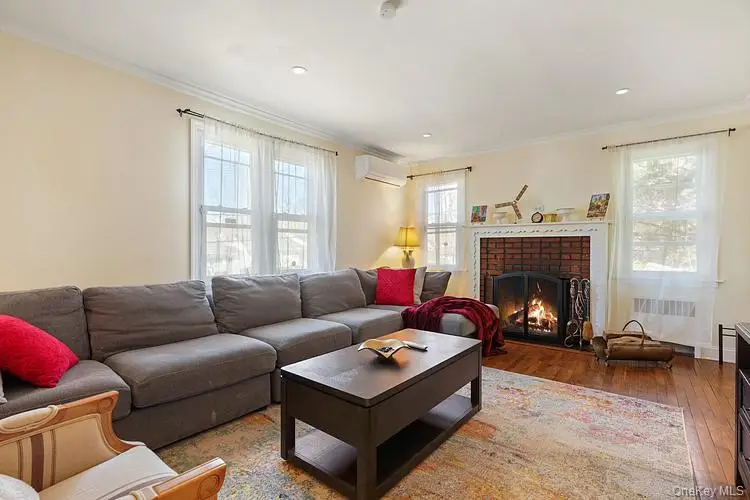 199 South Road, White Plains, NY 10603 - #2