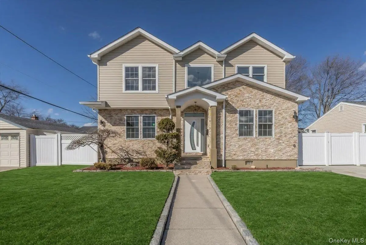 3 Cornell Avenue, Hicksville, NY 11801 - #1