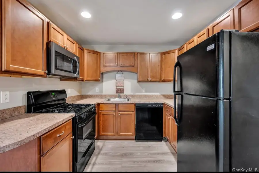 138 Weatherby Lane #138, Central Islip, NY 11722 - #3