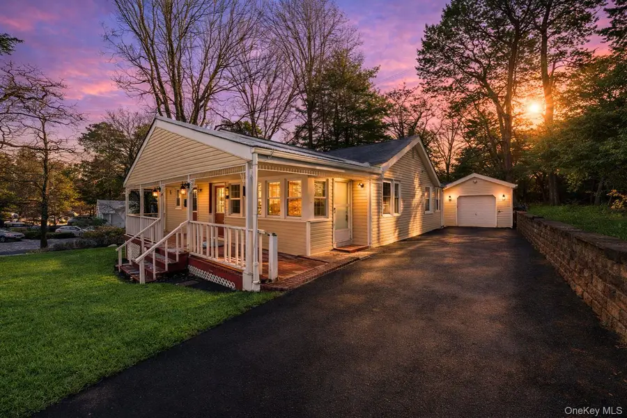 10 Pinedale Avenue, Farmingville, NY 11738 - #3