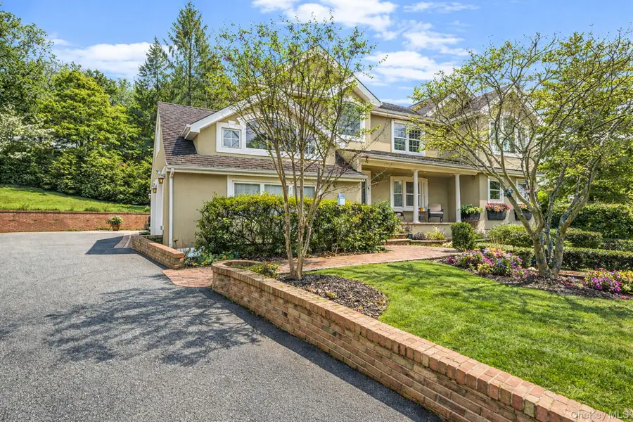 4 2nd Street, Woodbury, NY 11797 - #2