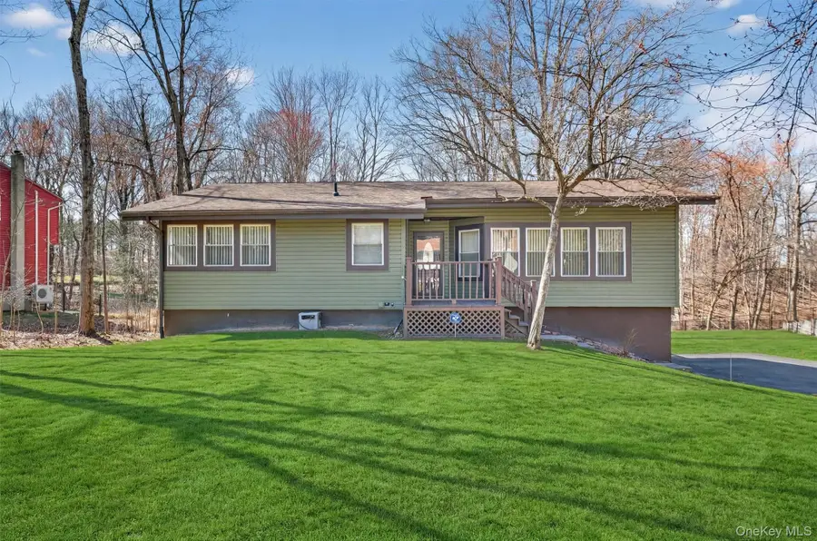 32 Sachson Place, Wappingers Falls, NY 12590 - #3