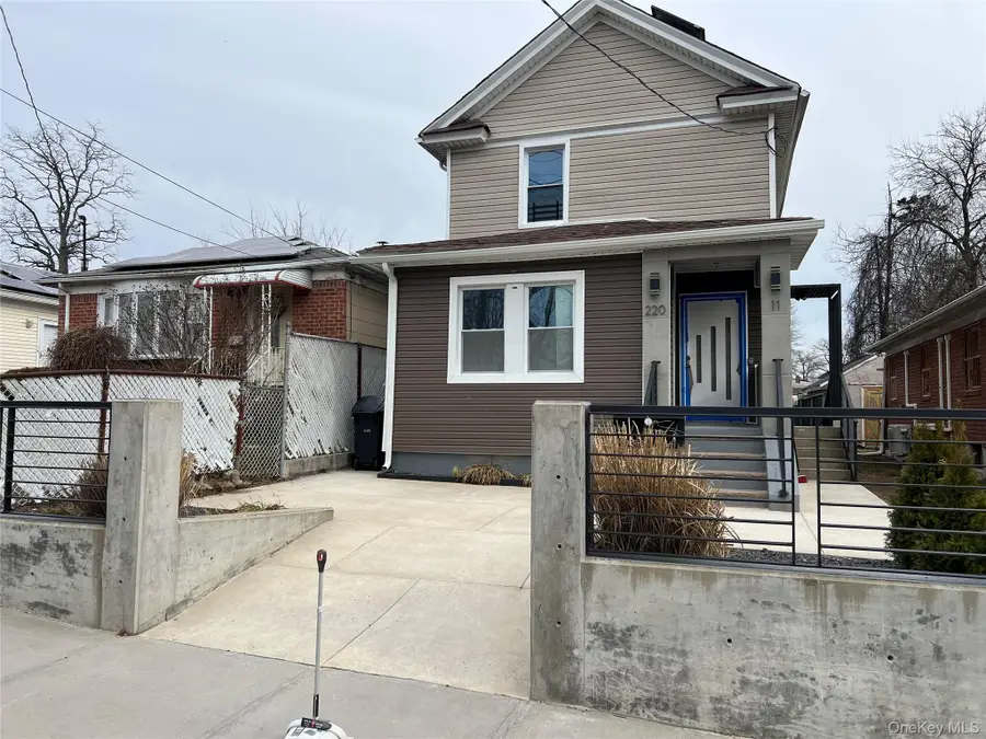 22011 139th Avenue, Springfield Gardens, NY 11413 - #2