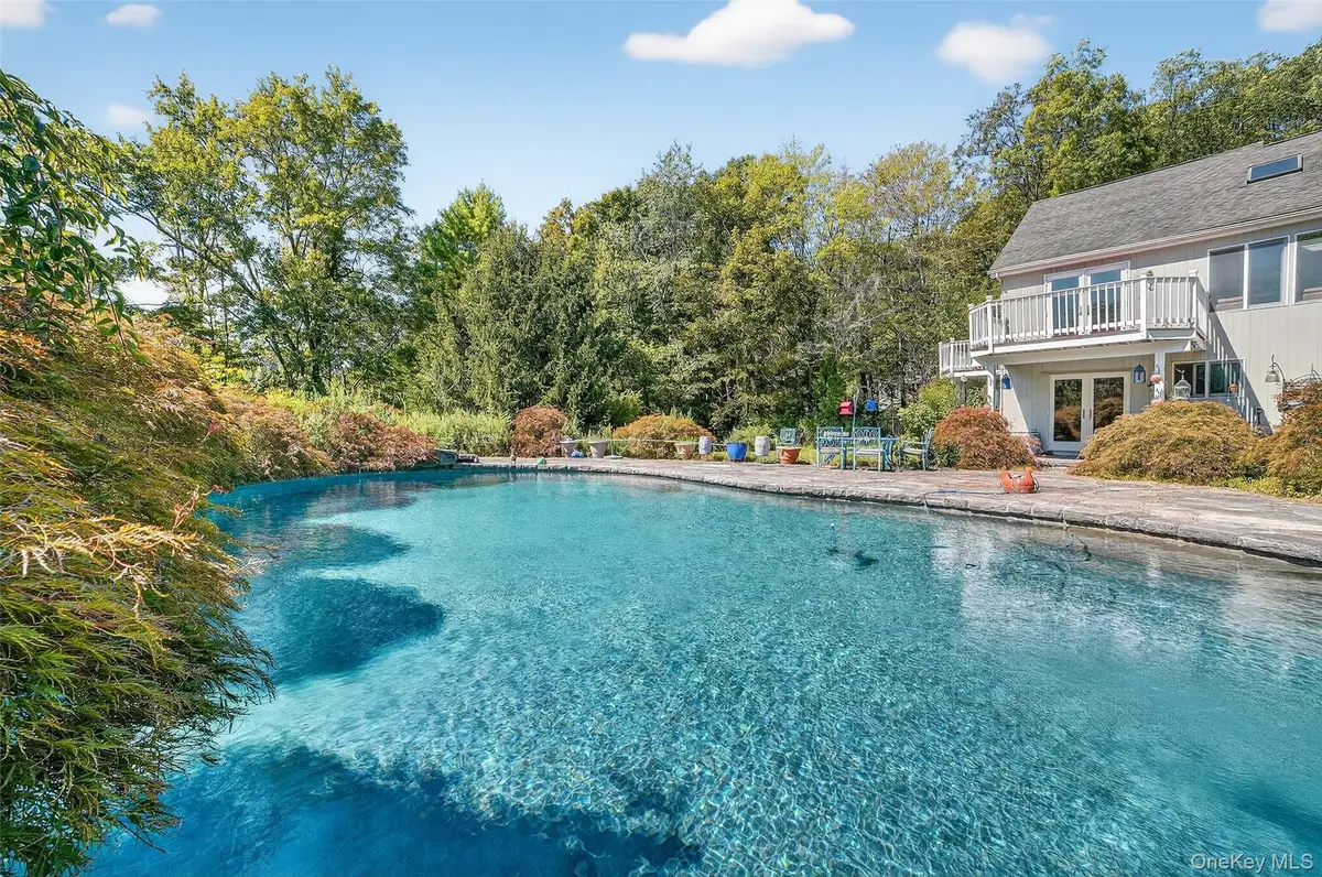 986 Cliff Avenue, Yorktown Heights, NY 10598 - #1