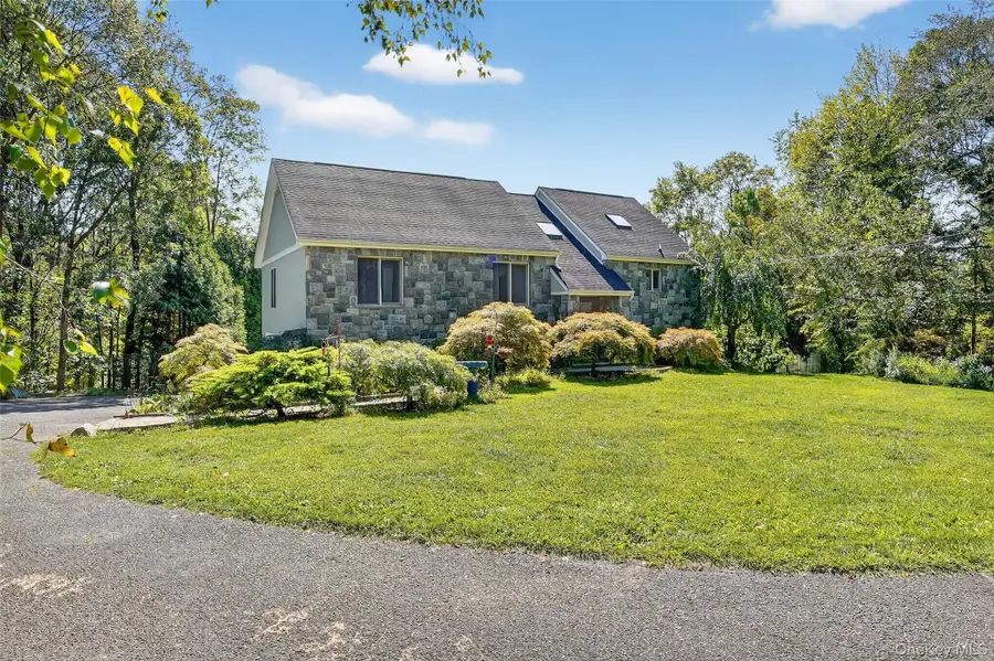 986 Cliff Avenue, Yorktown Heights, NY 10598 - #3