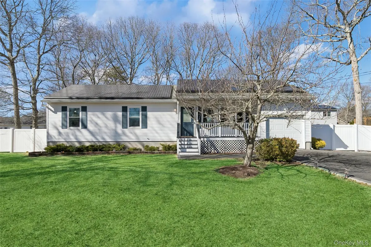 19 Flintlock Drive, Shirley, NY 11967 - #1