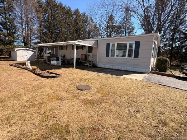 703 Fresh Pond Avenue #228, Calverton, NY 11933