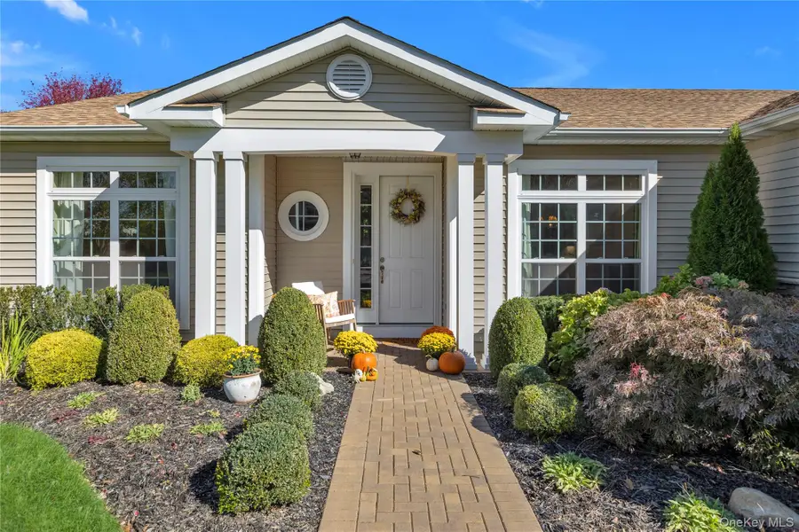 39 Hamlet Woods Drive, Saint James, NY 11780 - #3