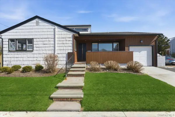 1895 Park Street, Atlantic Beach, NY 11509