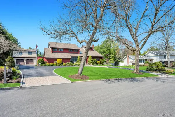 9 Artisan Avenue, Huntington, NY 11743