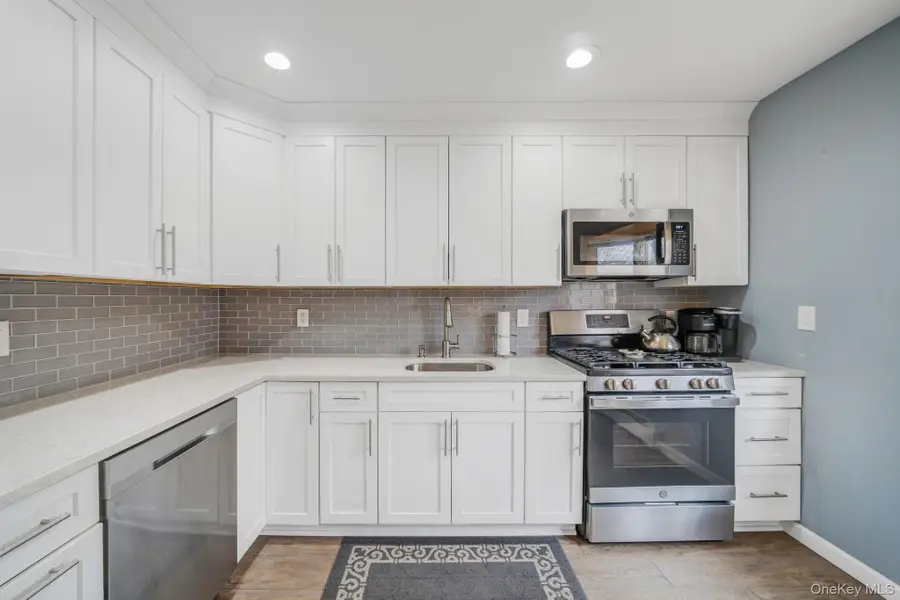 12 Stewart Circle, Centereach, NY 11720 - #3