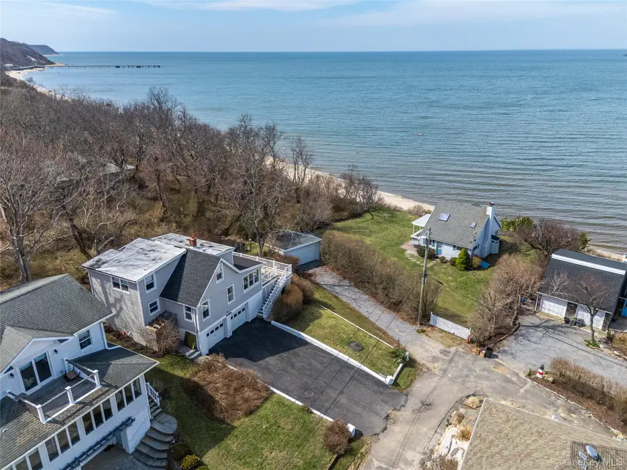 31 W Fairview Avenue, Northville, NY 11901 - #2