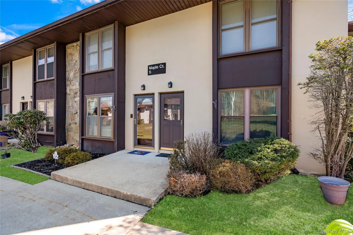 7 Maple Court #7, Selden, NY 11784 - #1