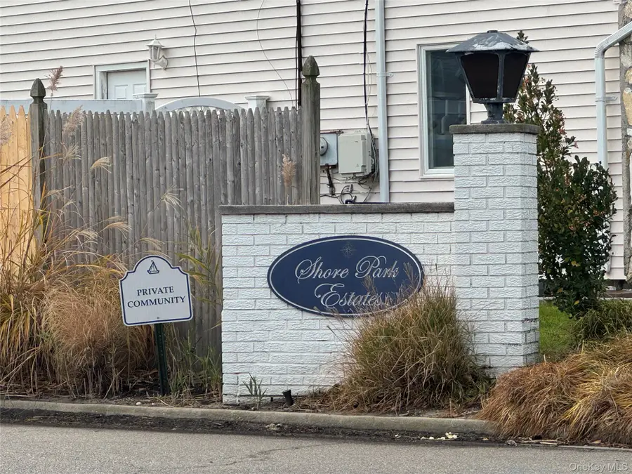 815 Anthony Drive, Lindenhurst, NY 11757 - #3