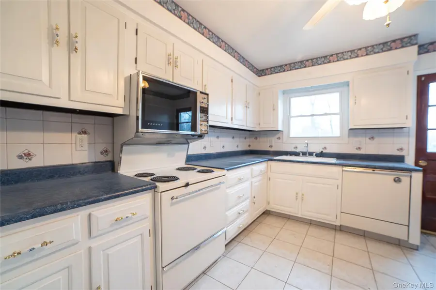 102 Burke Court, Buchanan, NY 10511 - #2