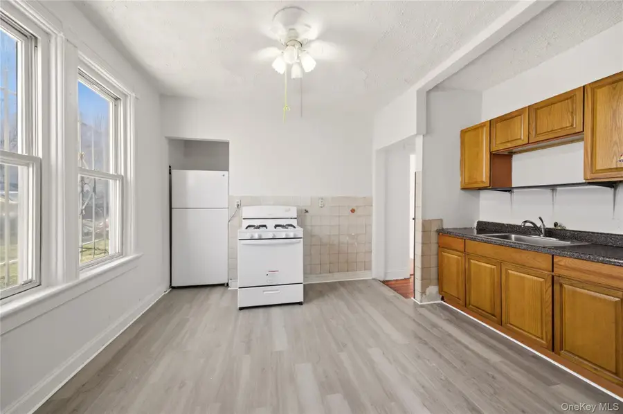 28 Grove Street, Mount Vernon, NY 10550 - #3