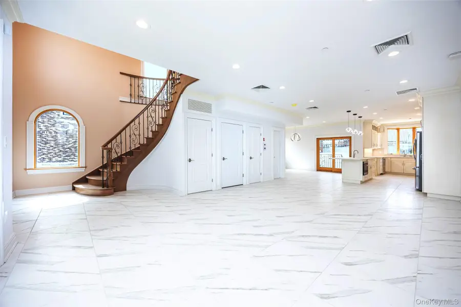 10-42 Utopia Parkway, Beechhurst, NY 11357 - #2