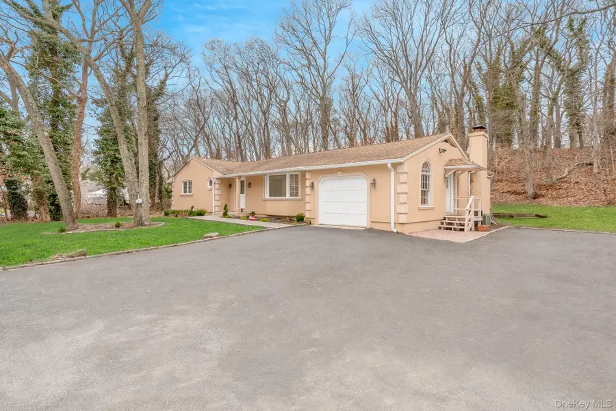 263 N Country Road, Smithtown, NY 11787 - #3