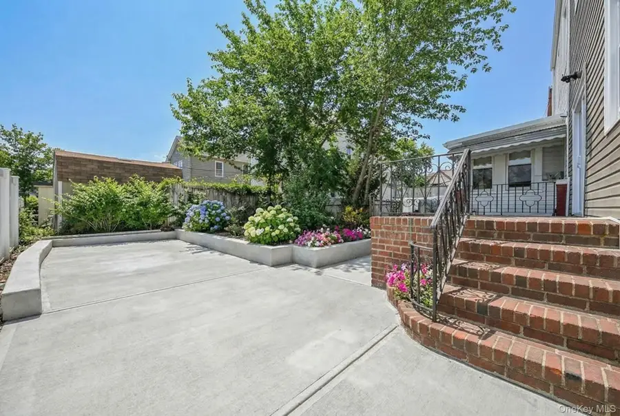 9210 104th Street, Richmond Hill, NY 11418 - #3