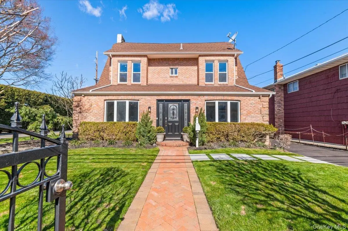 348 Mulry Lane, Lawrence, NY 11559 - #1