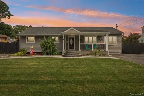 295 Silver Street, West Babylon, NY 11704