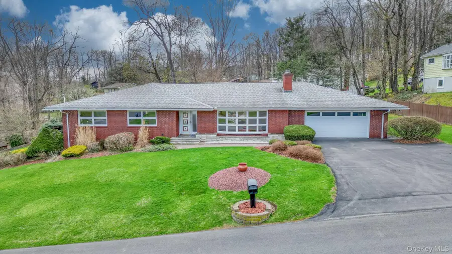 4 Oak Street, Chester, NY 10918 - #2