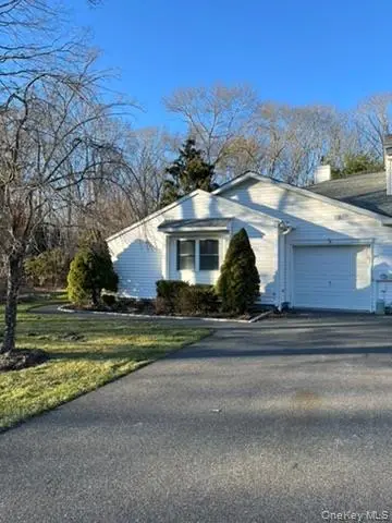 33 Bass Court, Manorville, NY 11949 - #3