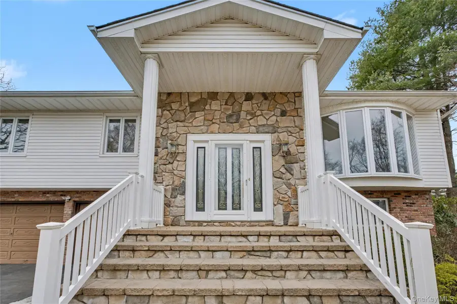 4 Bethal Lane, Commack, NY 11725 - #3