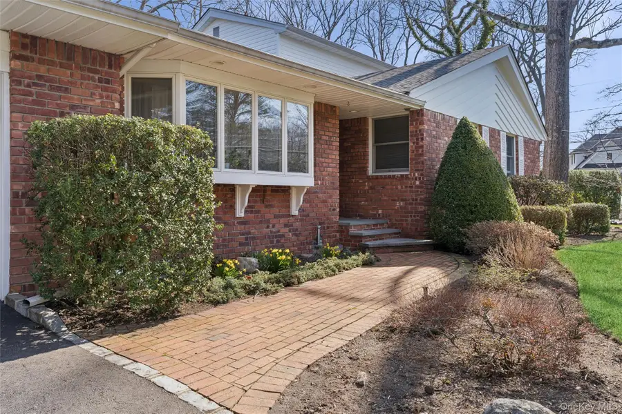 65 Drohan Street, Huntington, NY 11743 - #3