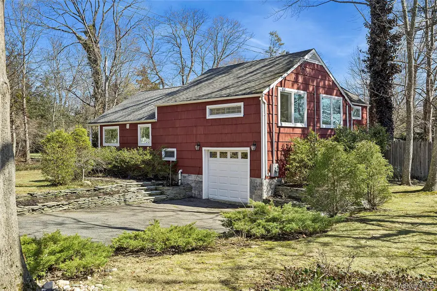 14 Suydam Drive, Melville, NY 11747 - #2