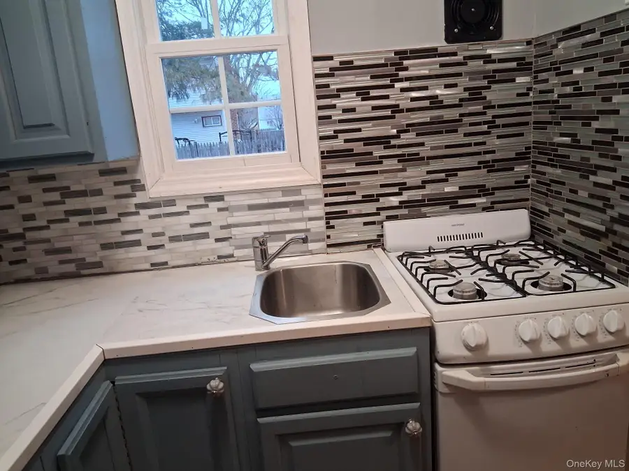 29 Hickory Street, Central Islip, NY 11722 - #2