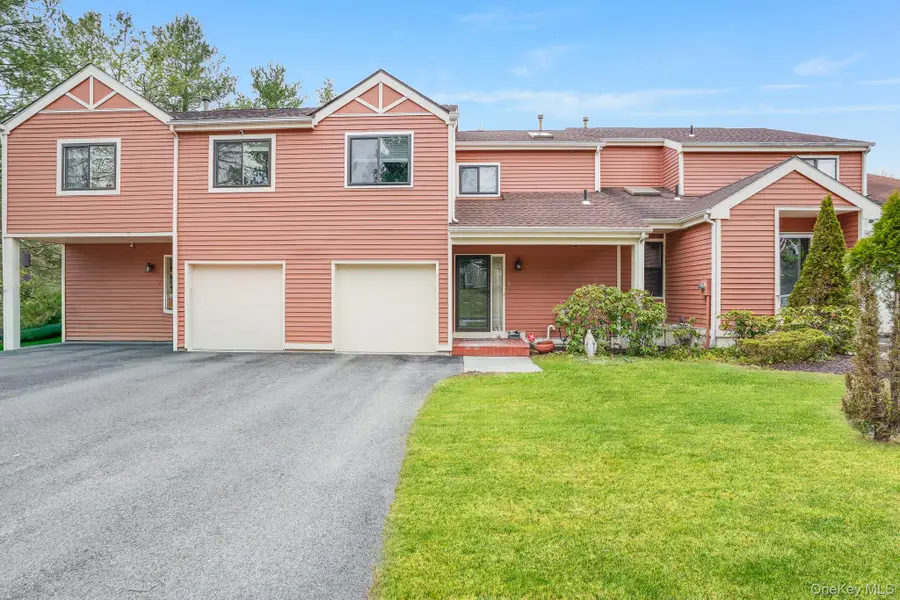 4 Meadow Way, Hopewell Junction, NY 12533 - #2