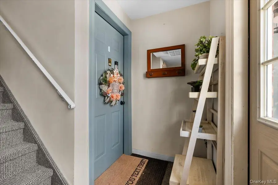 11 Edmunton Dr #E5, North Babylon, NY 11703 - #3