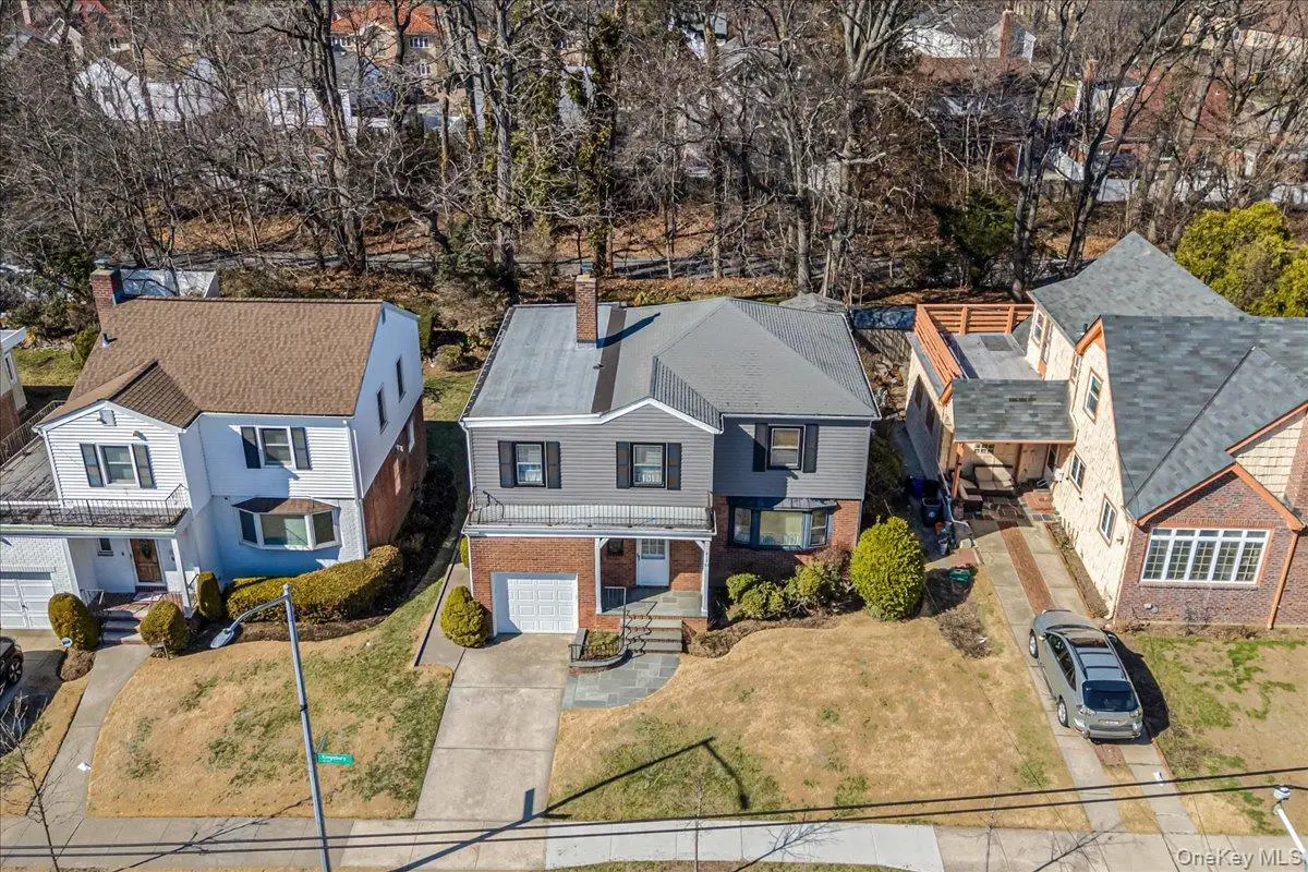 217-53 Kingsbury Avenue, Oakland Gardens, NY 11364 - #1