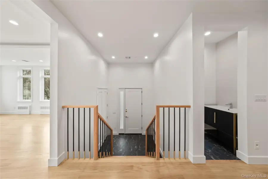 23 Singer Avenue #211, Spring Valley, NY 10977 - #3