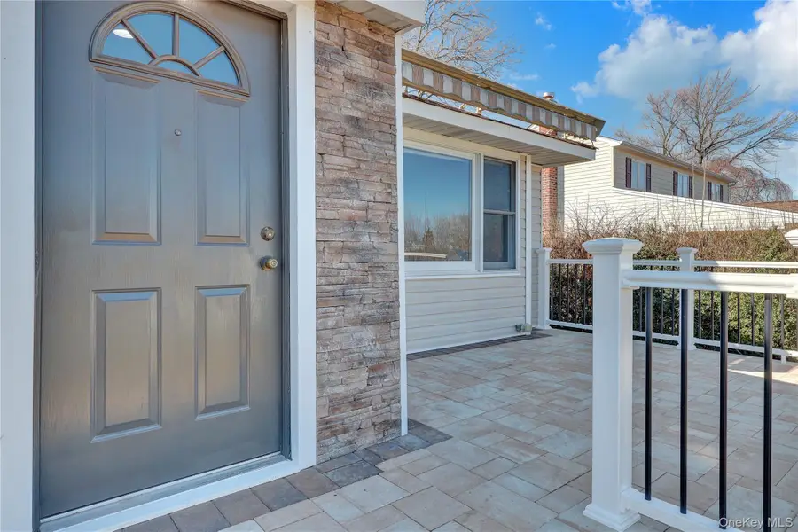 19 Gardenia Drive, Commack, NY 11725 - #2