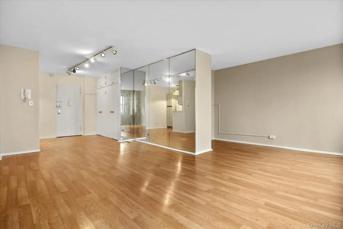 87-15 165th Street #4B, Jamaica, NY 11432 - #1