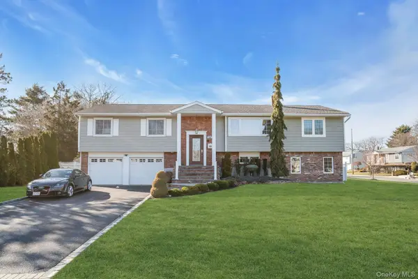 108 Hayrick Lane, Commack, NY 11725