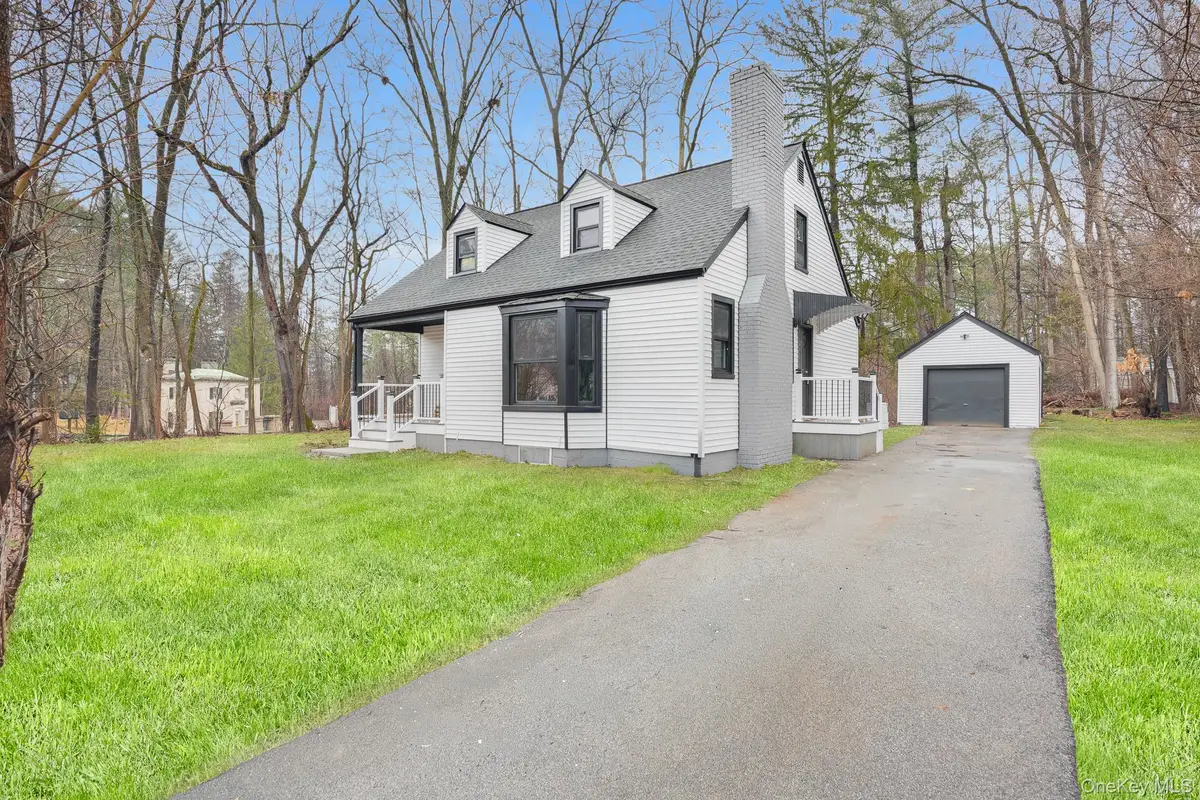 5 Sherwood Place, Hyde Park, NY 12538 - #1