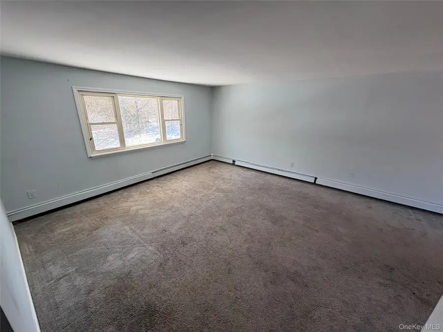 16 Linden Street, Coram, NY 11727 - #3
