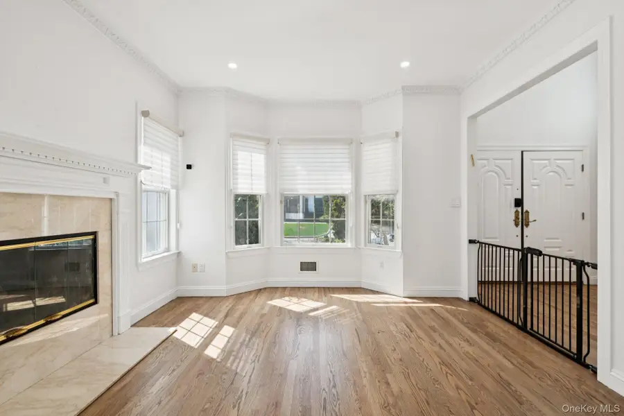 118 Ocean Avenue, Woodmere, NY 11598 - #2