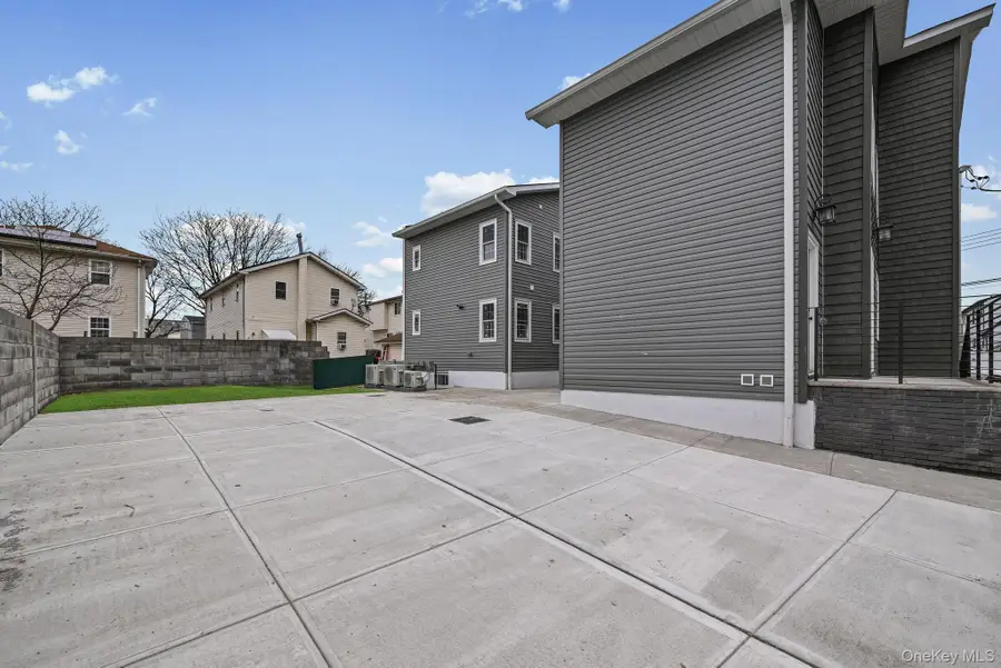 160-15 118th Road, Jamaica, NY 11434 - #3