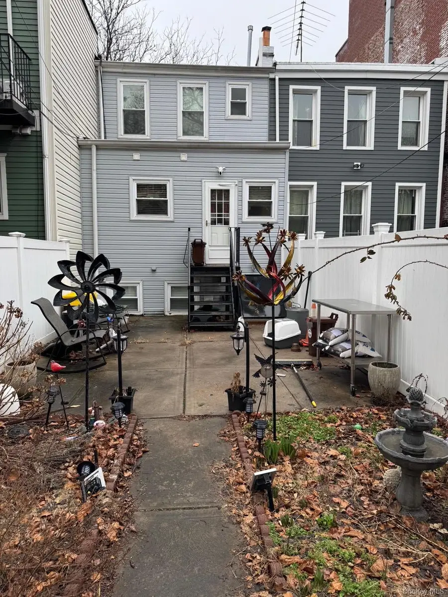 174 Eckford Street, Brooklyn, NY 11222 - #2