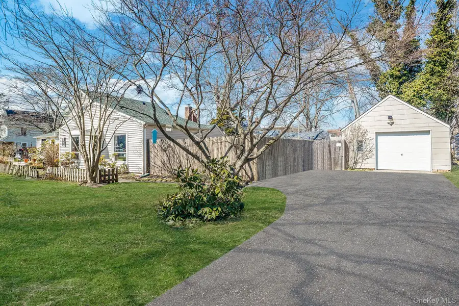 43 Wiggins Avenue, Patchogue, NY 11772 - #3