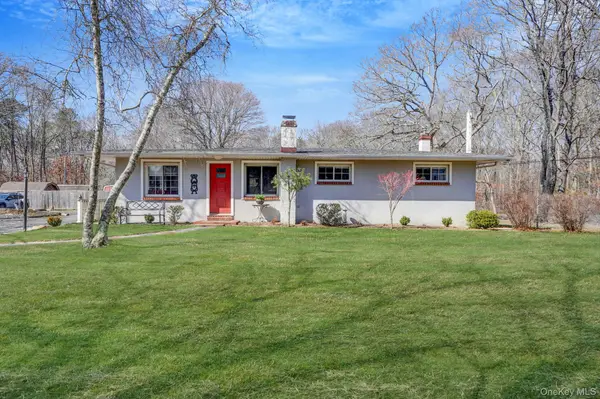 146 Halsey Manor Road, Manorville, NY 11949