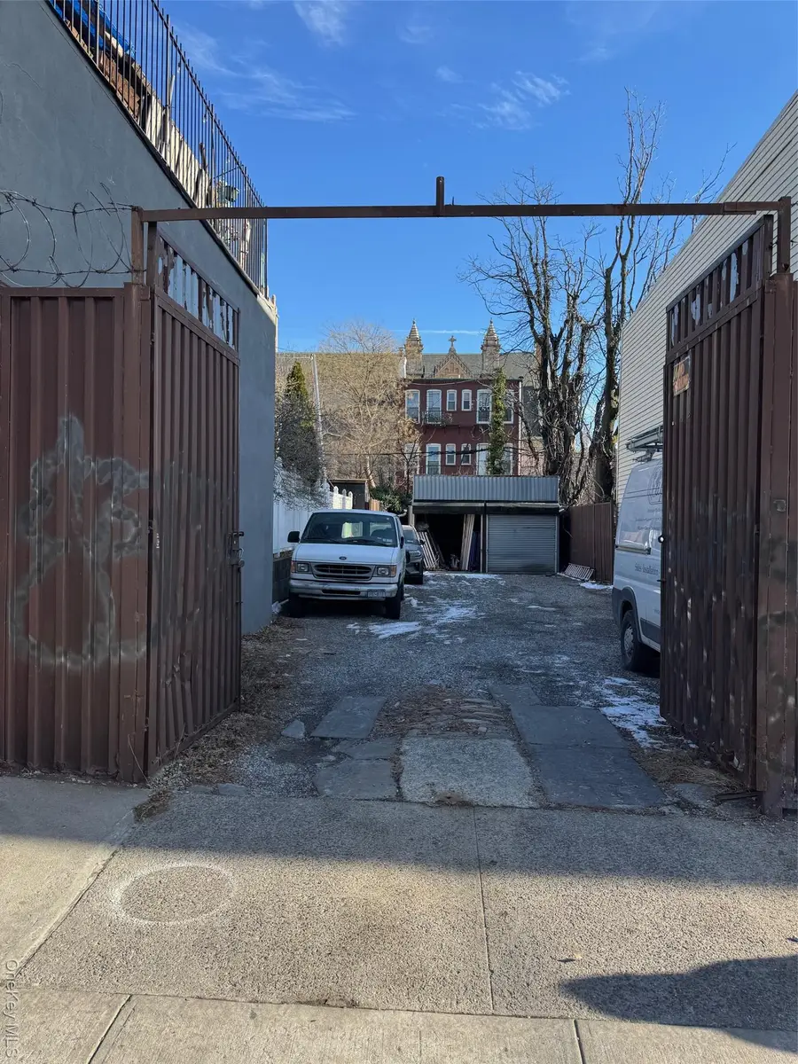 1822 Dekalb Avenue, Ridgewood, NY 11385 - #2